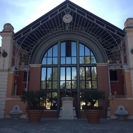 Manege Godillot Apartment Hyeres Exterior photo